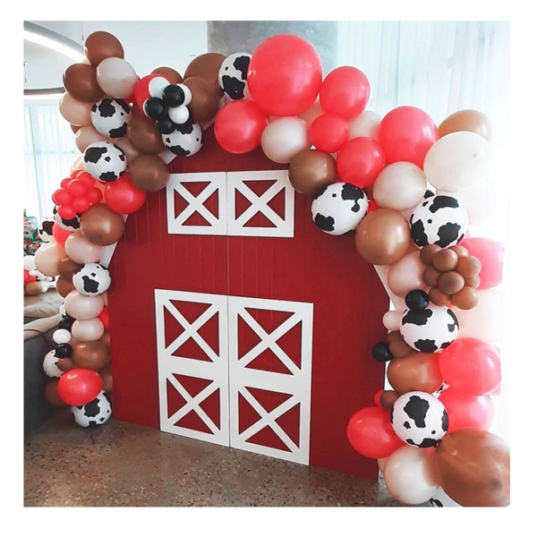 Farm-themed balloon installation
